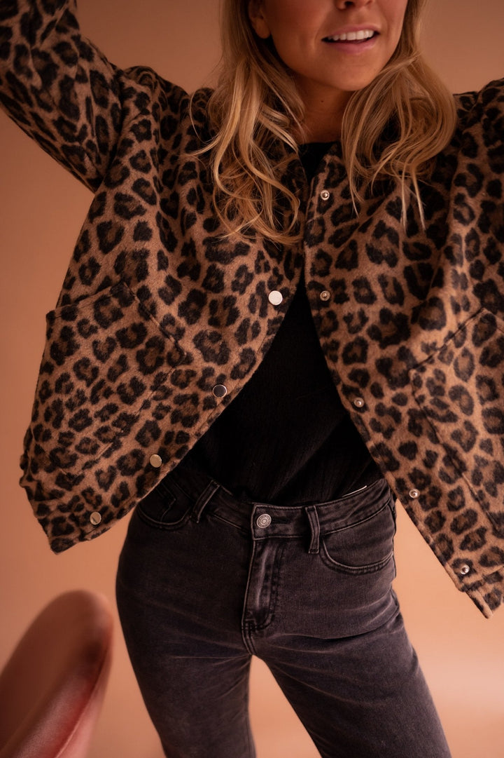 Argilla Sicilia | MIRELA | Giacca Leopardata alla Moda